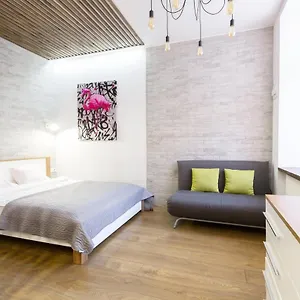 https://apartment-on-svobody-avenue-22-17a.hotelslviv.net